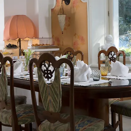 Szálloda Luxury Excelsior Parco 5*