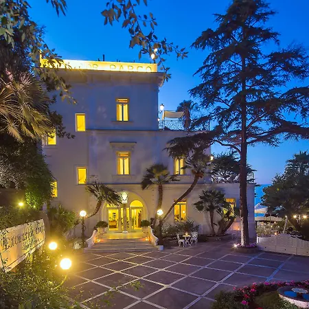 Luxury Excelsior Parco קאפרי