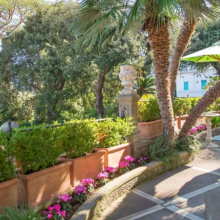 מלון Luxury Excelsior Parco קאפרי